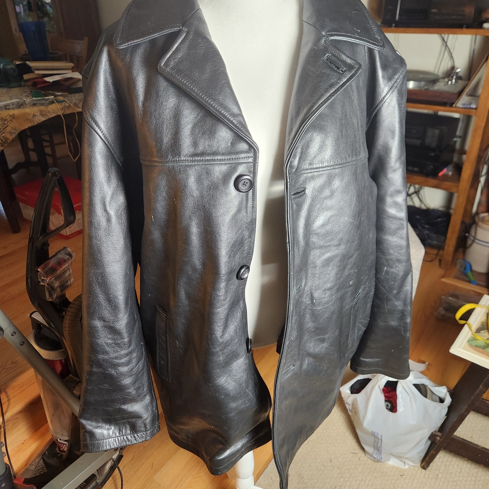 Men's Black Leather Trench Coat — Classic Button-Front